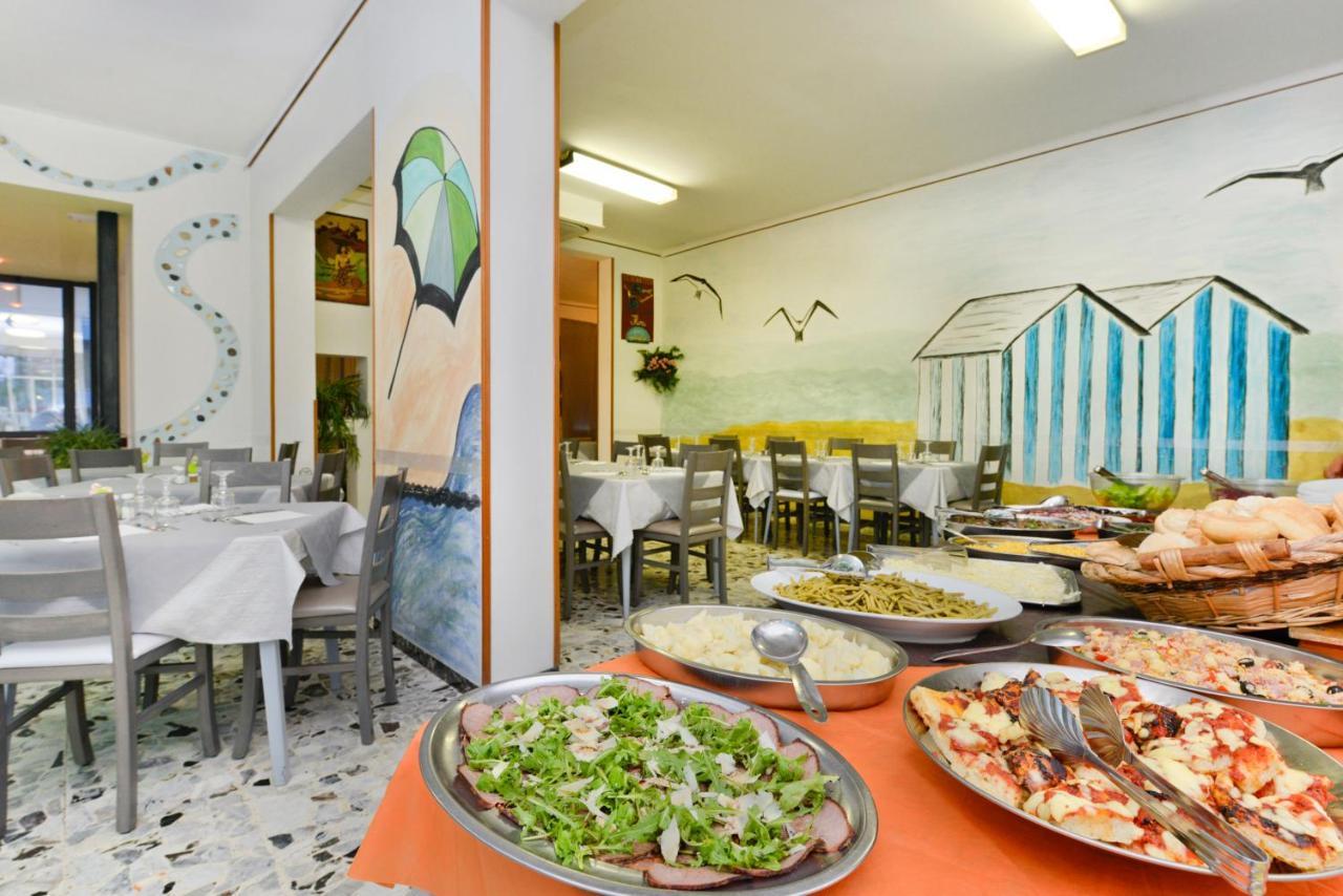 Hotel Flora Capri Cesenatico Dış mekan fotoğraf